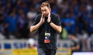 开云体育-业内人士谈斯卢茨基换人：有时候感觉比较抽象，确实看不太懂