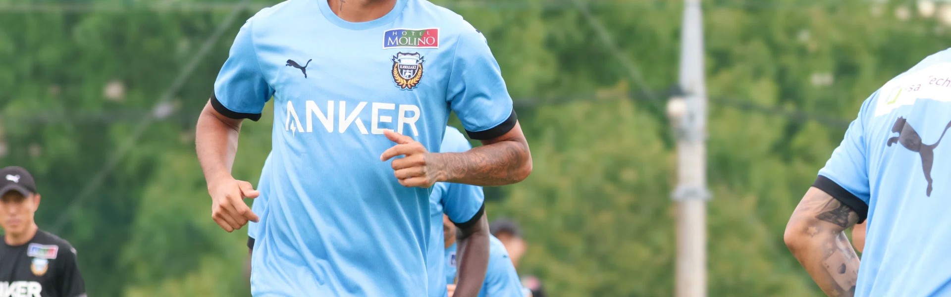 官方：川崎前锋外援中卫海达离队，球队今夏已失去两名中卫