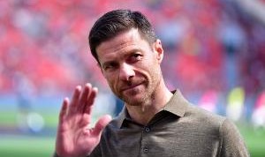 开云体育-图片报：阿隆索转会费约为500-1000万欧元，小法是药厂新帅首选