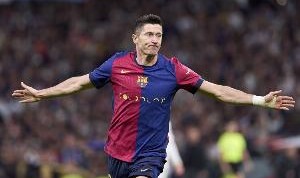 开云体育app-莱万：拉什福德极具天赋能给我们带来帮助 相信亚马尔比去年更好