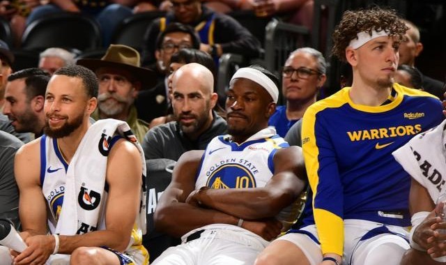 开云体育-4战轰20记三分！勇士新星化身汤神，库里有了新绝配