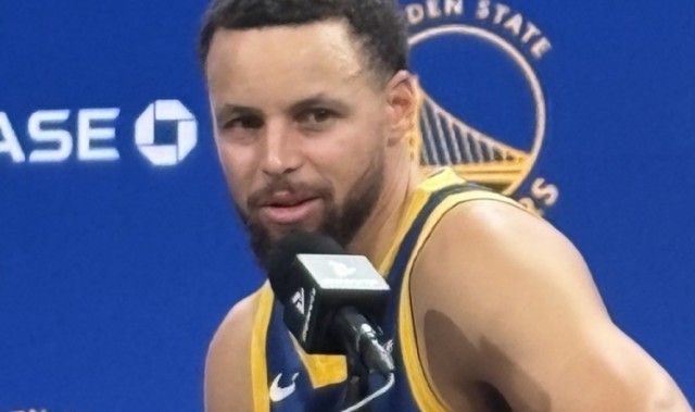 开云体育app-库里：开局慢热投不进无需纠结 防守稳住了局面&amp;巴特勒带队追分