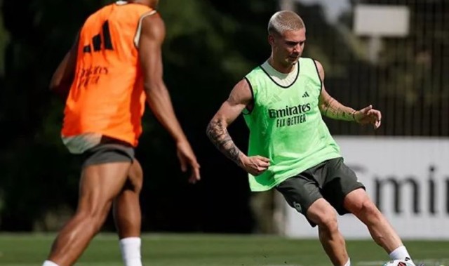 马斯坦托诺：非常开心完成首次训练，队友们的技术水准令人惊叹